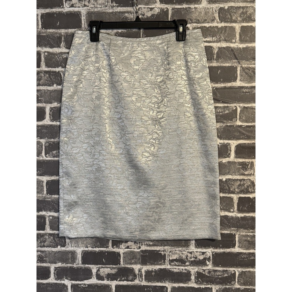 Le Suit Silver Gray Floral Jacquard Skirt Size 10 Lined Back Zip